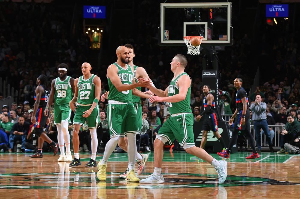 以及一组适 以及一组适