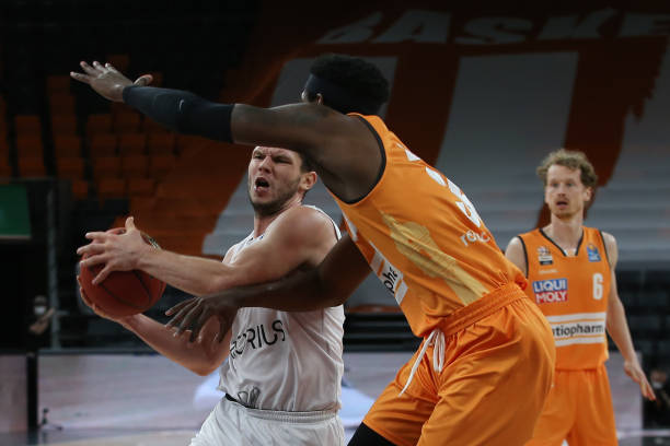 自由发声 自由发声