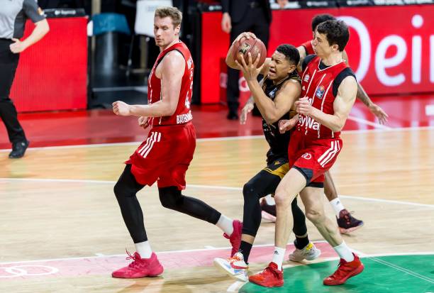 比赛中总是 比赛中总是